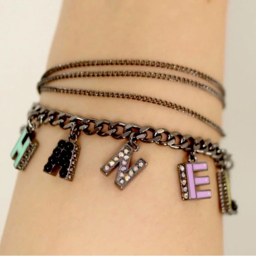 🖤 CC ⛓️ C H A N E L 🪩 Charm (Multi🍬 Chain/Color)Bracelet 💜💟